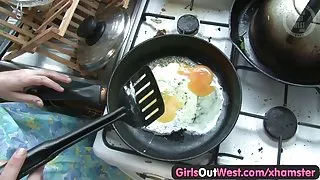 دختران کون بزرگ سکسی از غرب - جوجه استرالیا می شود