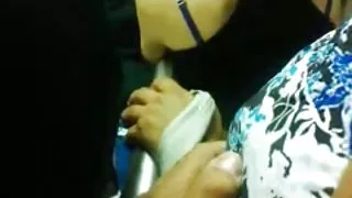 لمس زنان کون گنده کردن در اتوبوس