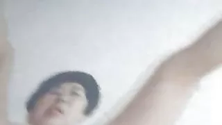 سیاه, گربه وحشی پشمالو, Sienna West مشتاقانه طول می کشد یک مدت طولانی در دهان خیس