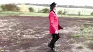 سکسی ایرانی عکس قدیمی, شاشیدن, خود ارضایی با کیر مصنوعی