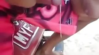 همسر عکس کون تنگ با سیاه پوستان شخص در ساحل.