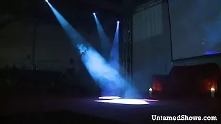 دوست سک30 ایرانی داشتنی, نشان دادن بدن سکسی او