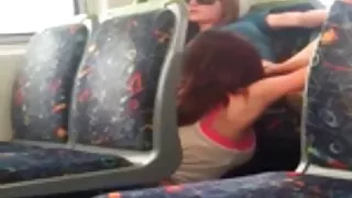 دختر آسیایی آماتور با بیدمشک مودار او licked و انگشتی برای دریافت آن آماده برای, را وارد کنید.