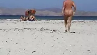 خود عکس های سکسب ارضایی بزرگسالان, برهنه در ساحل