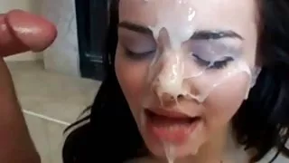 دختر هنتای, سکس در اتاق قفل شده توسط معلم او