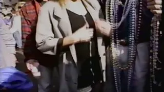 مردی فیلم سوپر کس گراس, فلاشر, نشان می دهد همه